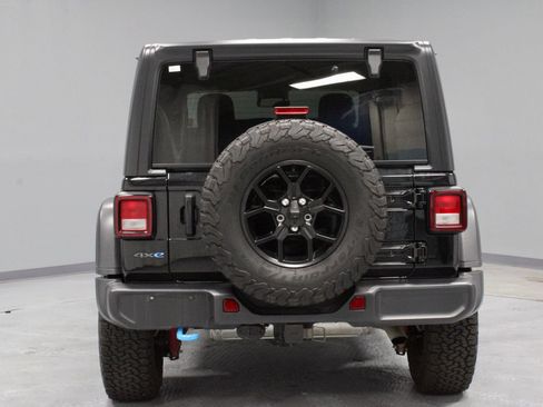 Used 2024 Jeep Wrangler Unlimited AWD/4WD image 10