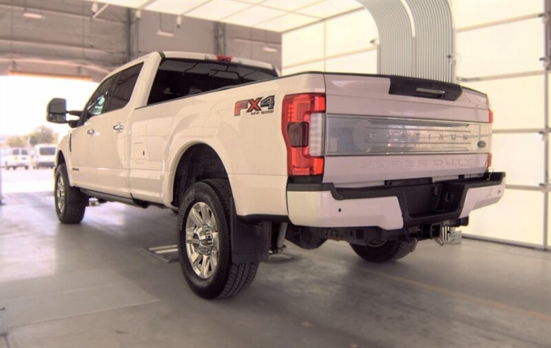 Used 2017 Ford F250 Platinum w/ Platinum Ultimate Package AWD/4WD image 2