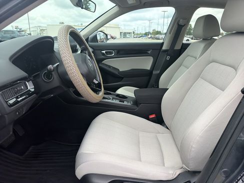 Certified 2022 Honda Civic EX image 12
