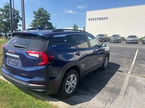 Used 2023 GMC Terrain SLE w/ Driver Convenience Package AWD/4WD image 8