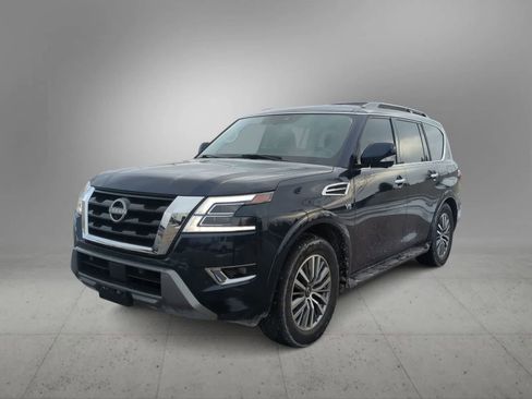 Used 2022 Nissan Armada SL w/ Captain's Chairs Package image 4