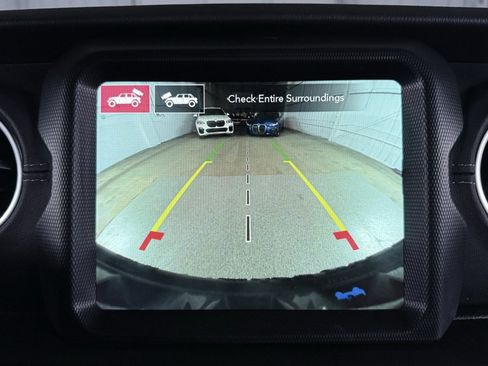 Used 2022 Jeep Wrangler Unlimited Sahara w/ Cold Weather Group image 32