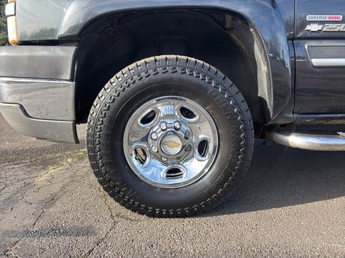 Used 2003 Chevrolet Silverado 2500 LT image 6