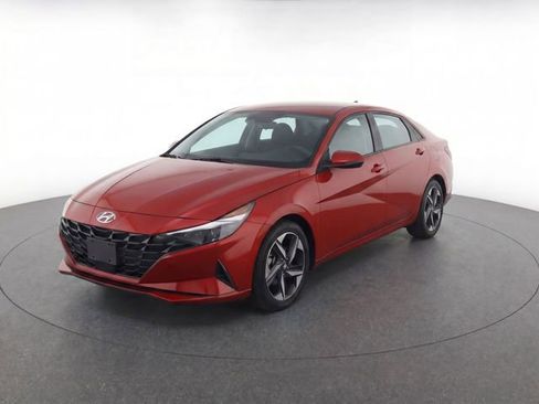 Used 2023 Hyundai Elantra SEL w/ Convenience Package FWD image 1