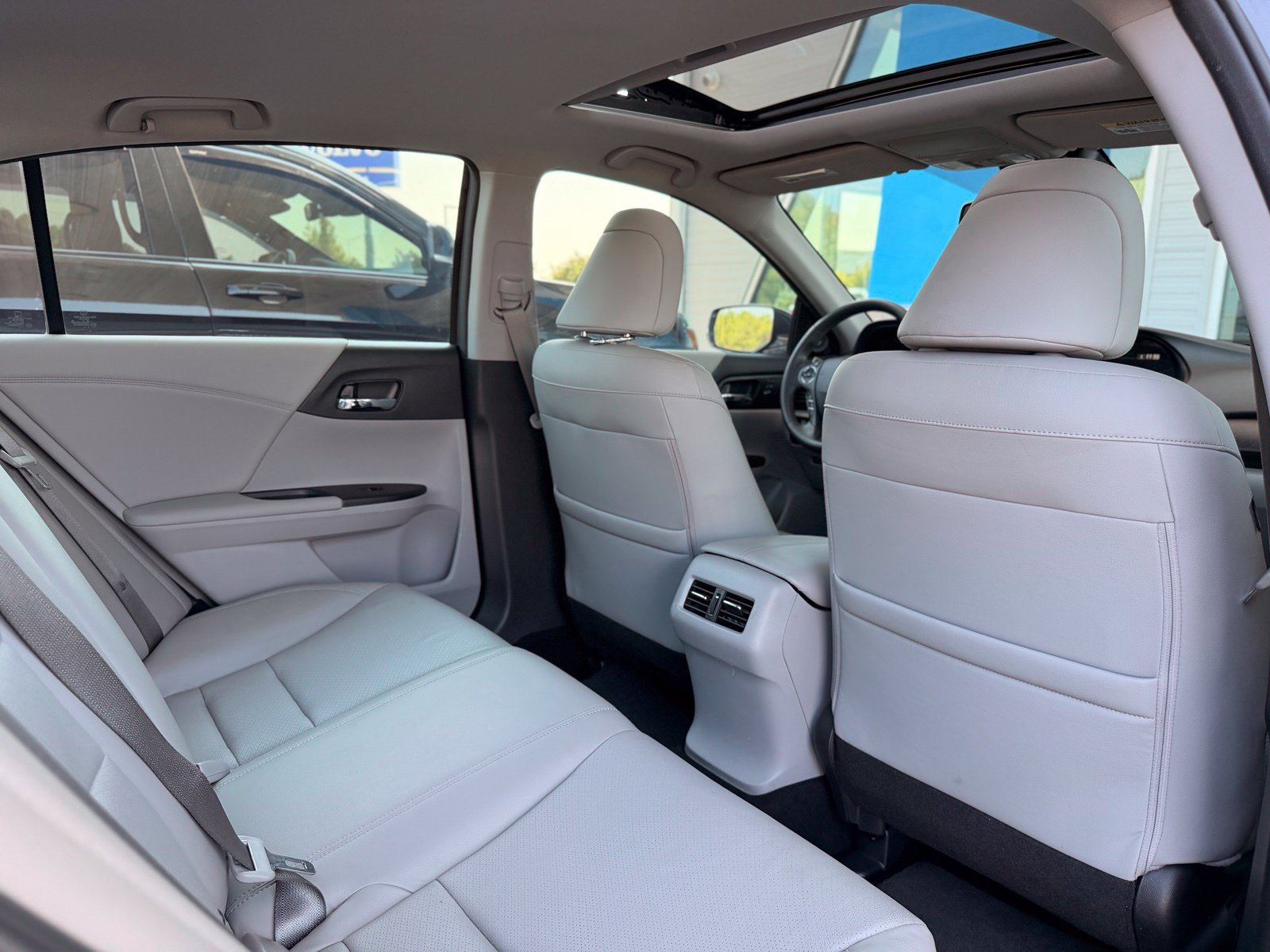 Used 2015 Honda Accord EX-L image 23