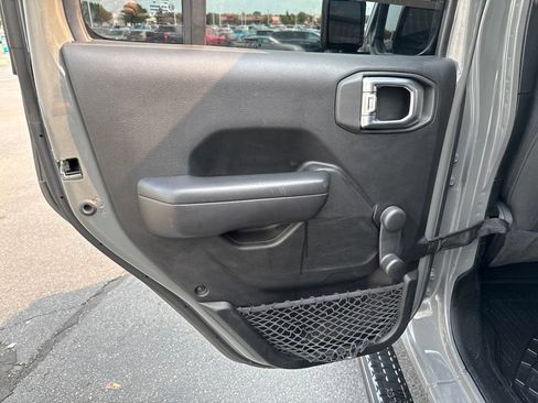 Used 2020 Jeep Wrangler Unlimited Sport AWD/4WD image 30