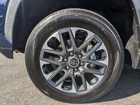 Used 2022 Toyota Tundra Limited image 60