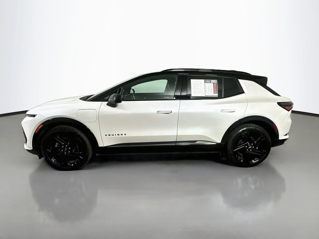 Used 2025 Chevrolet Equinox EV RS FWD image 5