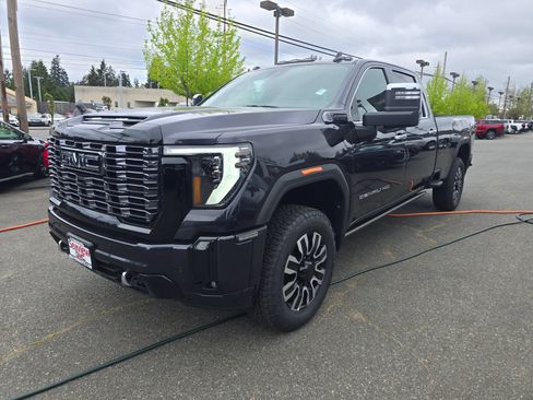 New 2026 GMC Sierra 3500 Denali Ultimate AWD/4WD image 3