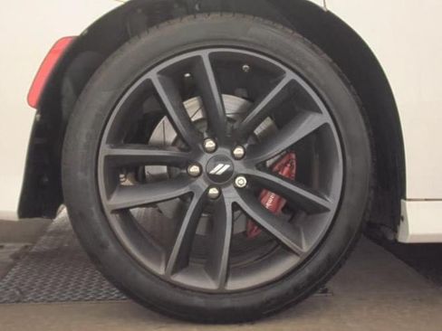 Used 2019 Dodge Charger Scat Pack RWD image 9