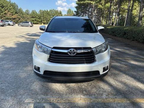 Used 2016 Toyota Highlander XLE FWD image 16