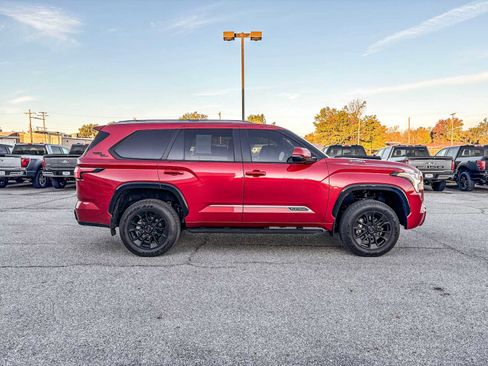 Used 2025 Toyota Sequoia Platinum image 8