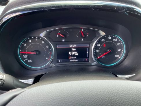 Used 2023 Chevrolet Traverse LT FWD image 37