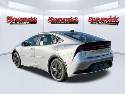 New 2026 Toyota Prius LE AWD/4WD image 4