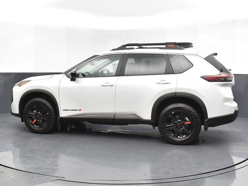 Certified 2025 Nissan Rogue SV image 3