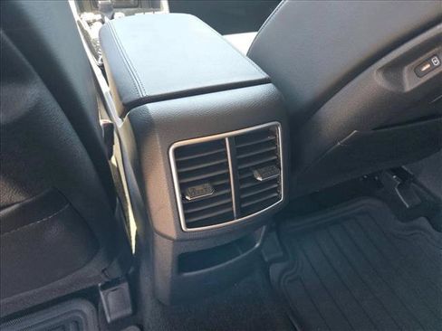 Used 2025 Kia Sportage EX FWD image 18