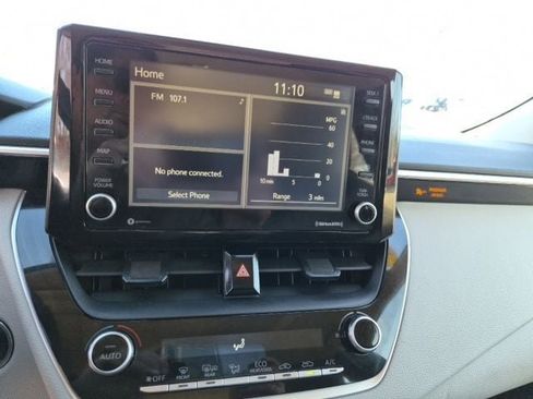 Used 2022 Toyota Corolla LE w/ LE Convenience Package FWD image 22