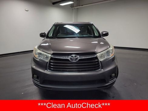Used 2014 Toyota Highlander XLE AWD/4WD image 2