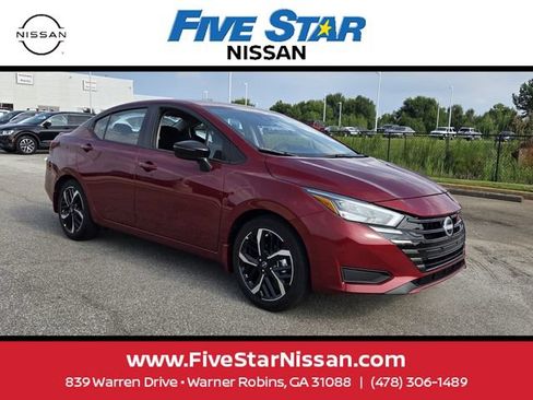 Used 2025 Nissan Versa SR w/ Trunk Package FWD image 1