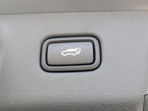Used 2022 Hyundai Palisade Calligraphy image 15