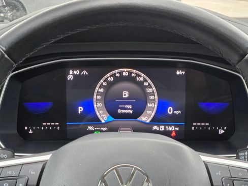 Used 2024 Volkswagen Jetta SE FWD image 23