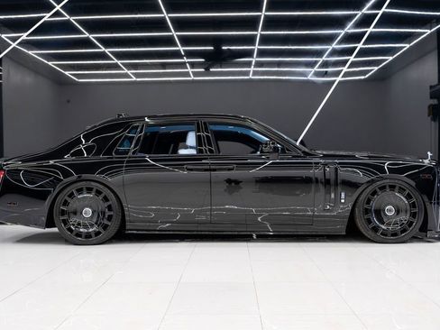 Used 2026 Rolls-Royce Phantom Sedan RWD image 10