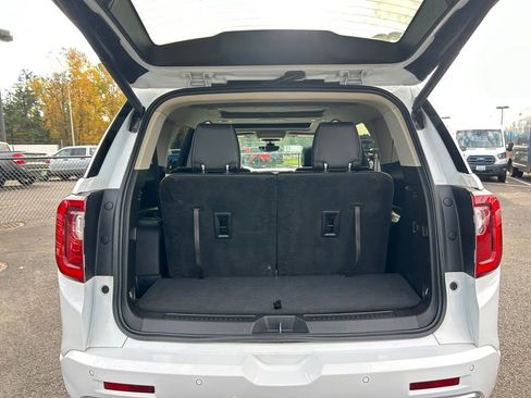 Used 2021 GMC Acadia Denali w/ GMC Pro Grade Package image 24