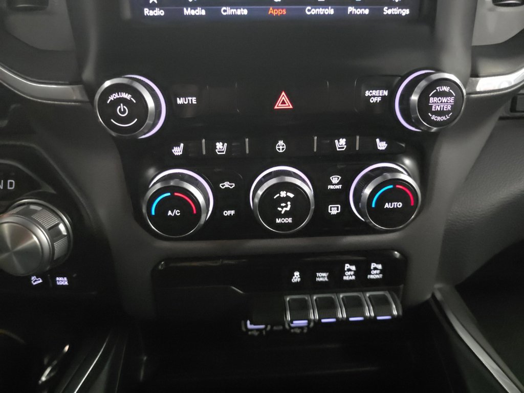 Used 2020 RAM 1500 Laramie w/ Sport Appearance Package AWD/4WD image 22