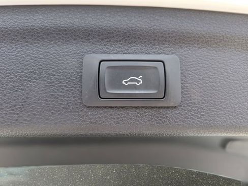 Used 2022 Audi Q3 2.0T Premium Plus w/ Premium Plus Package image 16