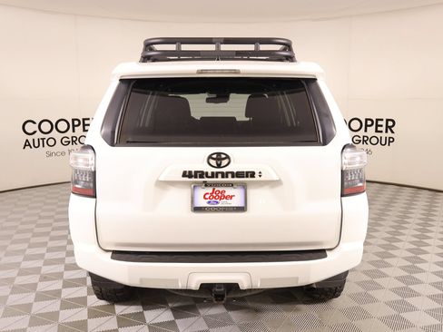 Used 2023 Toyota 4Runner SR5 AWD/4WD image 21