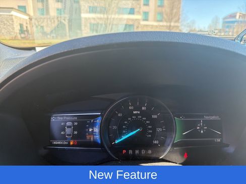 Used 2017 Ford Explorer XLT image 12