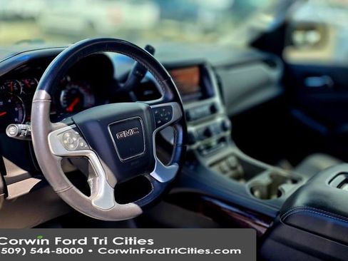 Used 2016 GMC Yukon SLT w/ Open Road Package AWD/4WD image 4