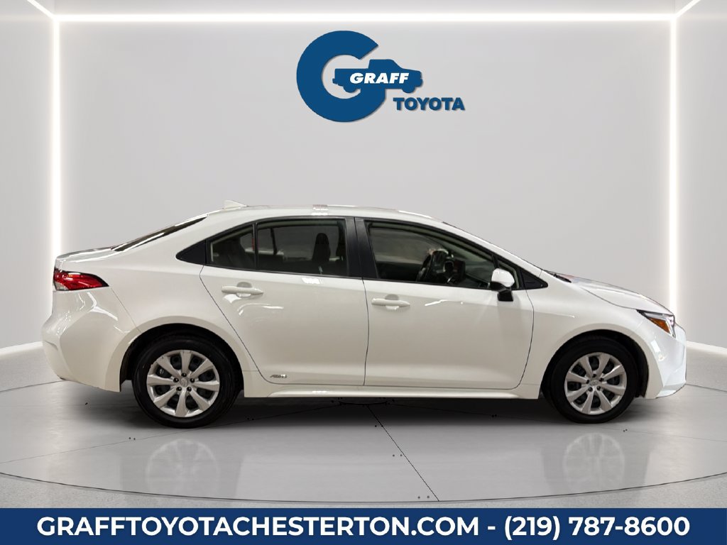 Used 2024 Toyota Corolla LE AWD/4WD image 5