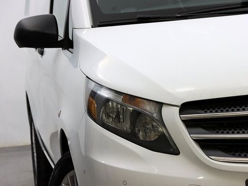 Used 2019 Mercedes-Benz Metris image 4