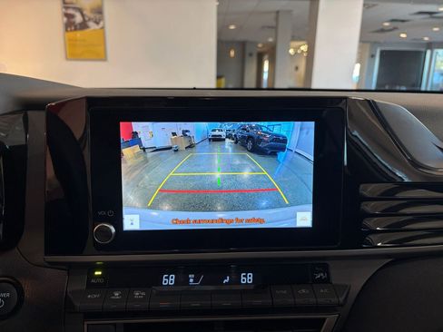 Used 2025 Toyota Camry LE image 17