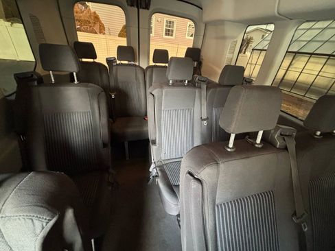 Used 2019 Ford Transit 350 XLT image 21