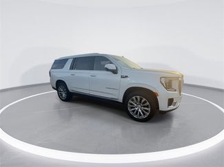 Used 2022 GMC Yukon XL Denali video 2
