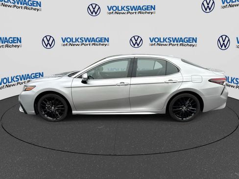 Used 2024 Toyota Camry XSE FWD image 11