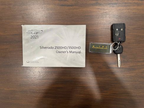 Used 2021 Chevrolet Silverado 2500 LT AWD/4WD image 18