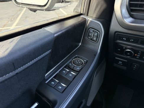 Used 2023 Ford F150 Lariat w/ Trailer Tow Package image 12