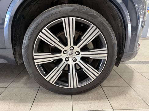 Used 2022 Volvo XC90 T6 Inscription w/ Advanced Package AWD/4WD image 2