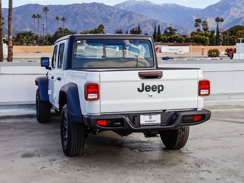 New 2026 Jeep Gladiator Sport AWD/4WD image 7
