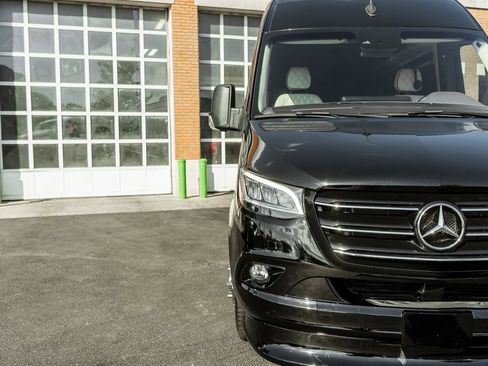 Used 2022 Mercedes-Benz Sprinter 3500 image 46