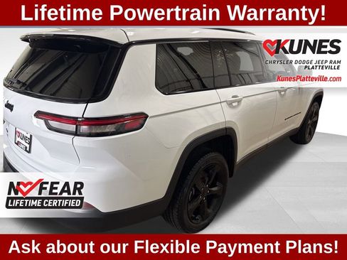 Used 2023 Jeep Grand Cherokee L Laredo image 11