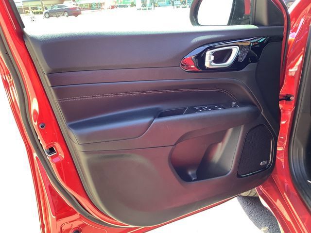 Used 2022 Jeep Compass Limited w/ (RED) Package AWD/4WD image 9