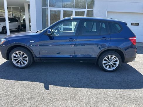 Used 2017 BMW X3 xDrive28i image 2