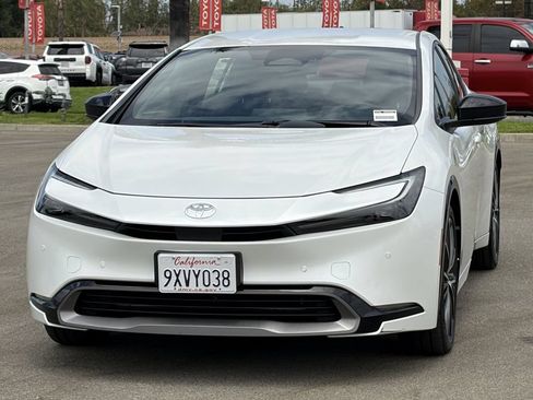 Certified 2026 Toyota Prius XLE FWD image 46