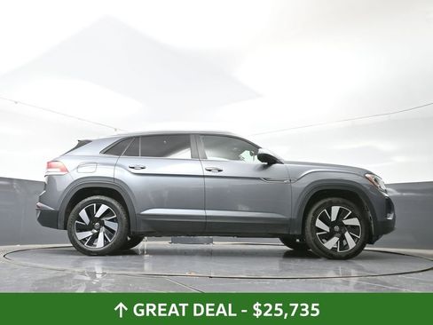 Used 2024 Volkswagen Atlas Cross Sport SE image 52