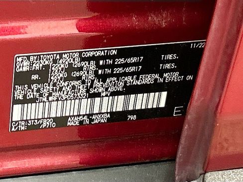Used 2023 Toyota RAV4 LE AWD/4WD image 28