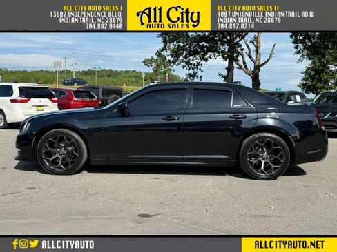 Used 2020 Chrysler 300 S RWD image 4